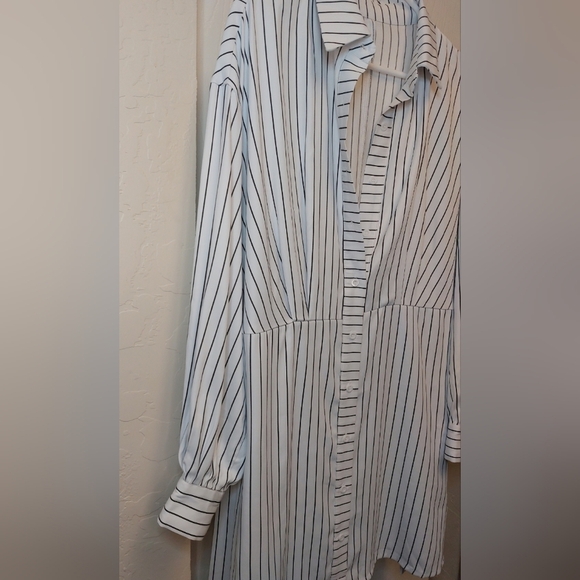 Pinstripe Shirt Dress Size Medium Long Sleeve Button Up Career Preppy Office - Picture 3 of 11